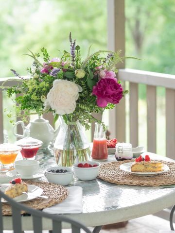 Culinary Experiences Surrounded by Nature